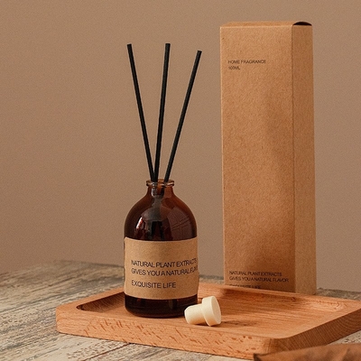 La bouteille en verre Brown d'Aromatherapy parfument 100ml Reed Diffuser de luxe