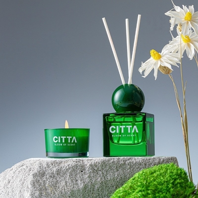 Parfum de luxe Reed Diffuser Scented Candle Set avec l'emballage de boîte-cadeau d'autocollant