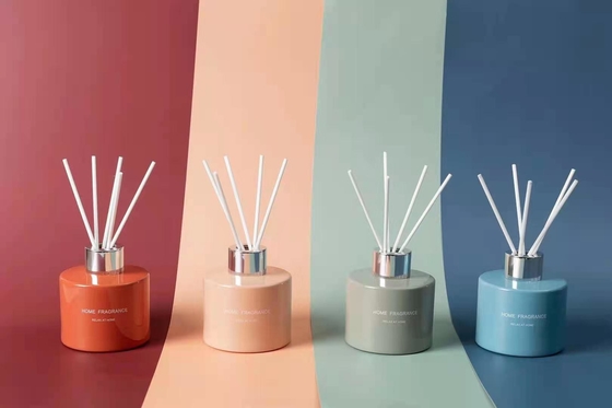 Parfum de luxe de Reed Diffuser Colorful Gift Set 120ml d'arome avec la boîte de CMYK
