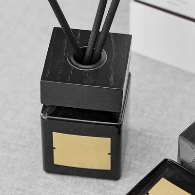Bouteille en verre noire Reed Diffuser 100ml d'huile de luxe de parfum