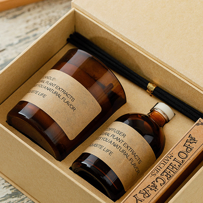 Le verre de marque de distributeur a flairé les bougies et l'ensemble de Reed Diffuser Home Fragrance Gift