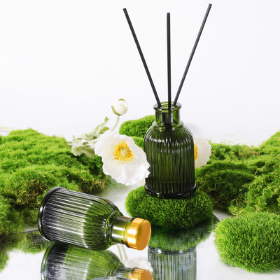 Bouteille en verre de parfum Reed Diffuser Private Label 100ml avec le couvercle en métal d'or