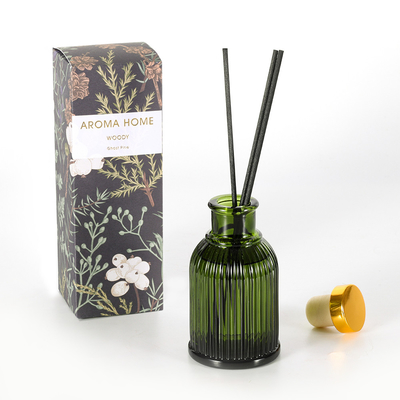 Bouteille en verre de parfum Reed Diffuser Private Label 100ml avec le couvercle en métal d'or