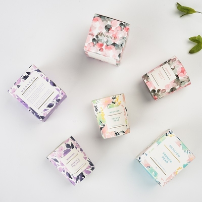 Le cadeau de luxe en gros de ménage de MAISON d'AROME a placé la bougie parfumée de fleur de parfum en verre de pot de cire créative faite sur commande de soja