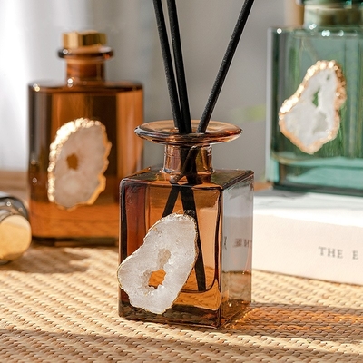 Bouteille fraîche Reed Diffuser en verre de parfum de pièce d'air de bureau d'huile essentielle d'Aromatherapy