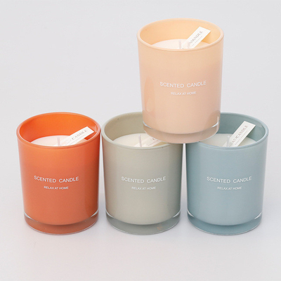 Couleur faite sur commande de jet bougie parfumée de cire de soja de petite marque de distributeur avec le boîte-cadeau