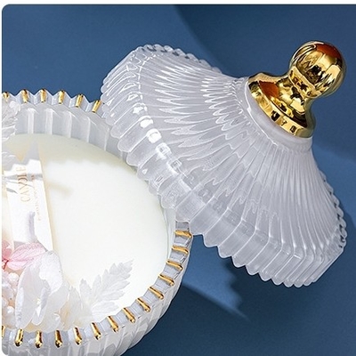 La marque de distributeur parfumée romantique de bougies de soja de Saint-Valentin a adapté aux besoins du client