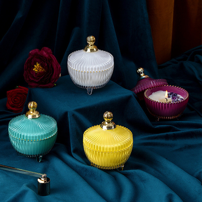 La cire mélangée d'usine a immortalisé la bougie faite sur commande d'Aromatherapy de tasse d'or de fleur faite main