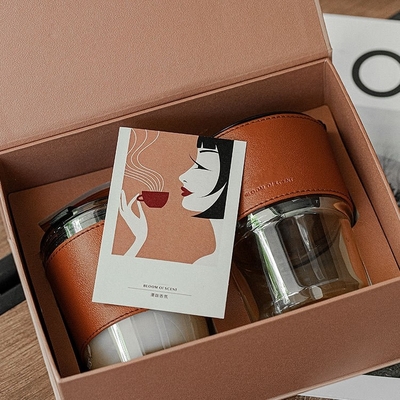 Le cadeau de haute qualité de tasse de café noir de cire de soja d'Aromatherapy a placé la bougie parfumée de boîte