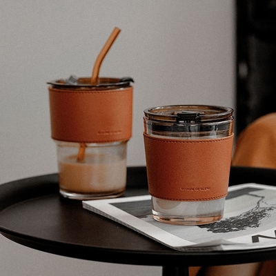 Le cadeau de haute qualité de tasse de café noir de cire de soja d'Aromatherapy a placé la bougie parfumée de boîte