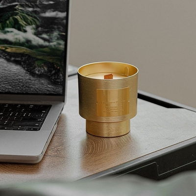Bougie parfumée 290g en métal d'or de pot en aluminium de luxe unique de tasse avec la mèche en bois