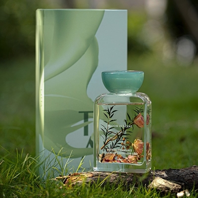 le couvercle de résine de l'huile 140ml essentielle a placé le parfum frais Reed Diffuser With Rose Flower de sac