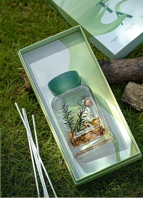le couvercle de résine de l'huile 140ml essentielle a placé le parfum frais Reed Diffuser With Rose Flower de sac