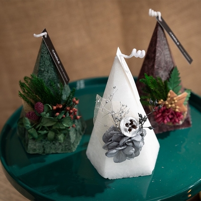 Type de pyramide romantique d'arbre de Noël de fleur bougies de pilier de cône avec le boîte-cadeau 2pcs
