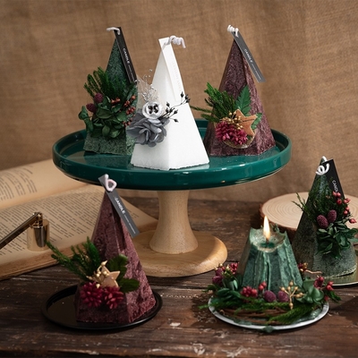 Type de pyramide romantique d'arbre de Noël de fleur bougies de pilier de cône avec le boîte-cadeau 2pcs