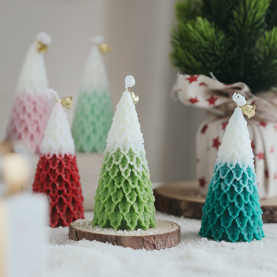 Bougie parfumée de Noël de MAISON d'AROME d'arbre de forme de nouveauté de cire de luxe en gros de soja