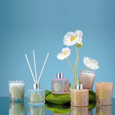 Ensemble coloré 60g 50ml de cadeau de Pinecone Reed Diffuser Scented Candle Jar de noce