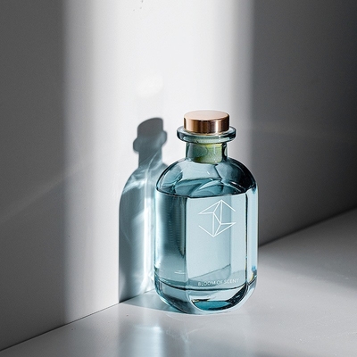 Huile française de Reed Diffuser With Natural Essential de bouteille en verre de boîte-cadeau de bâton de rotin de parfum