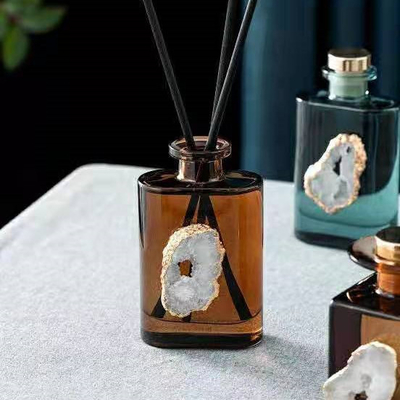 La MAISON Amber Crystal Essential Oil Reed Diffuser d'AROME place 180ml pour la chambre à coucher