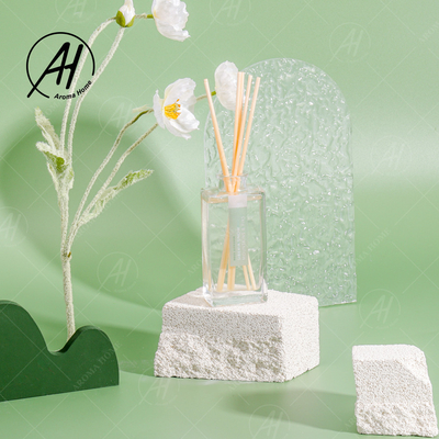 Bâtons de parfum d'ambiance d'huile de bouteille en verre d'hôtel Reed Diffuser 100ML avec la boîte de empaquetage