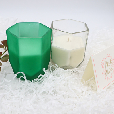Bougie parfumée de cire de soja de maison d'arome avec le pot adapté aux besoins du client de bougie d'hexagone pour la décoration à la maison