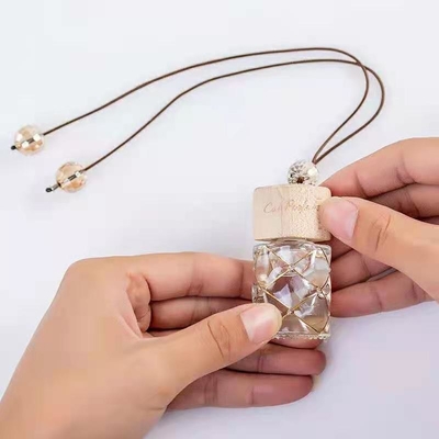 Parfum 2021 tubulaire d'huile de parfum de parfum de diffuseur de petite voiture de marque de distributeur pour la décoration