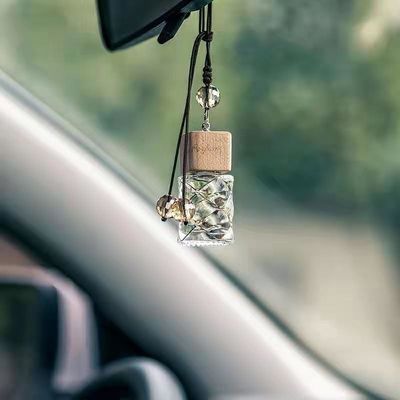 Parfum 2021 tubulaire d'huile de parfum de parfum de diffuseur de petite voiture de marque de distributeur pour la décoration