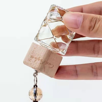 Parfum 2021 tubulaire d'huile de parfum de parfum de diffuseur de petite voiture de marque de distributeur pour la décoration