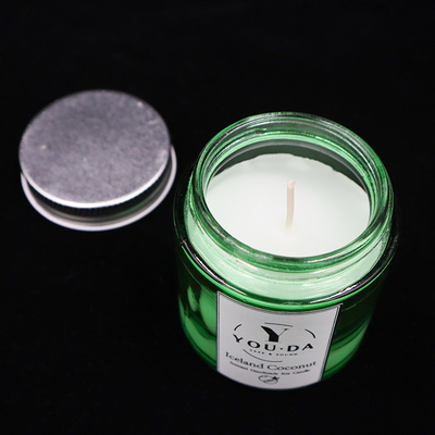 La cire de soja a flairé Mason Jar Candles Coconut Oil fait maison en verre vert