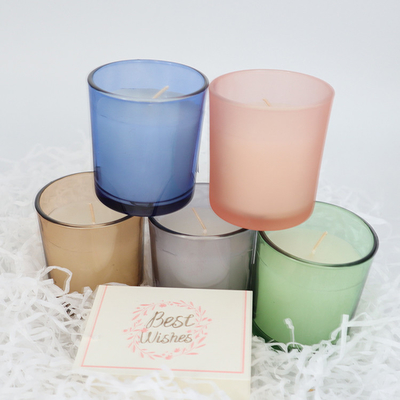 Bougie 2022 parfumée de cire en verre colorée simple de soja de maison d'arome