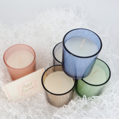 Bougie 2022 parfumée de cire en verre colorée simple de soja de maison d'arome