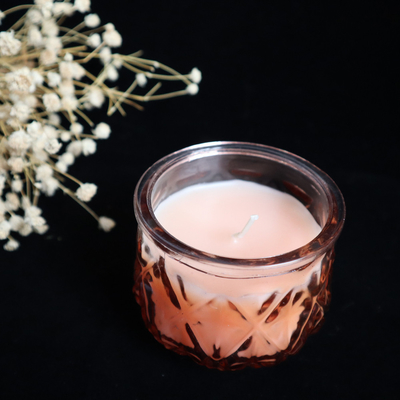 Bougie 2022 parfumée de cire en verre colorée de luxe de soja de maison d'arome