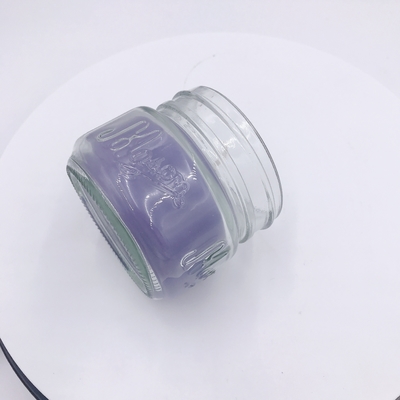 Les associés parfumés mauve-clair d'Aromatherapy mirent pour le massage