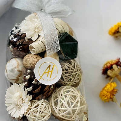 Le pot-pourri fait main 200g d'arome a flairé les fleurs et les écrous secs