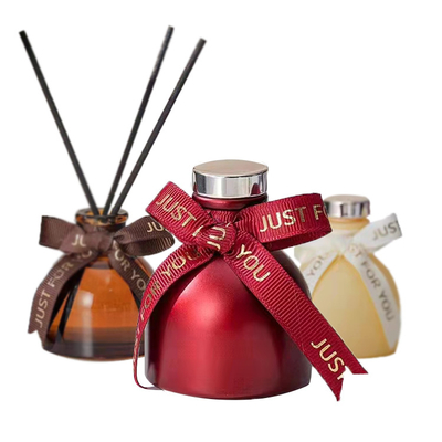 Parfum 50ml de luxe coloré fait sur commande avec l'arome Reed Diffuser de boîte de CMYK