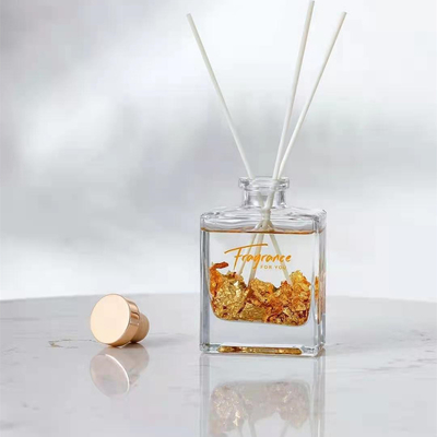 Cannelle de Noël Reed Diffuser Perfume 120ml avec l'aluminium d'argent d'or
