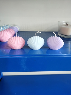 Différentes formes adaptées aux besoins du client de Shell Flower Paraffin Wax Candle