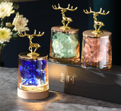 Reed Diffuser Room Perfume naturel fait sur commande 100ml avec la fausse décoration de cerfs communs